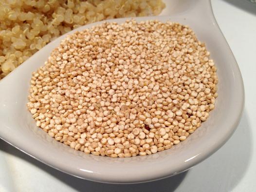 Quinoa vs Cauliflower - Kale.World